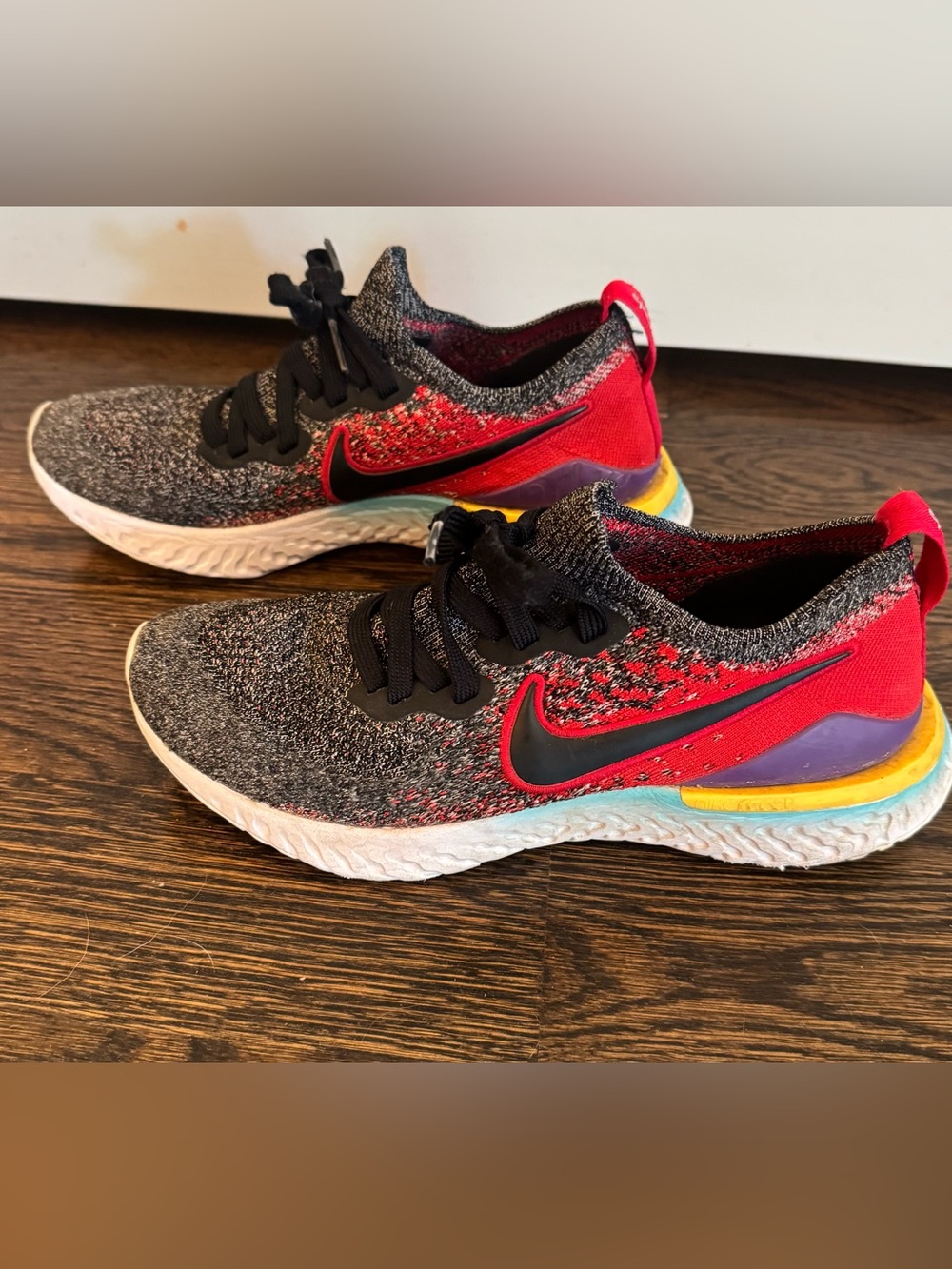 Nike Epic React Flyknit 2 (GS) Boys Size 4.5Y Running Shoes Black Red Gray